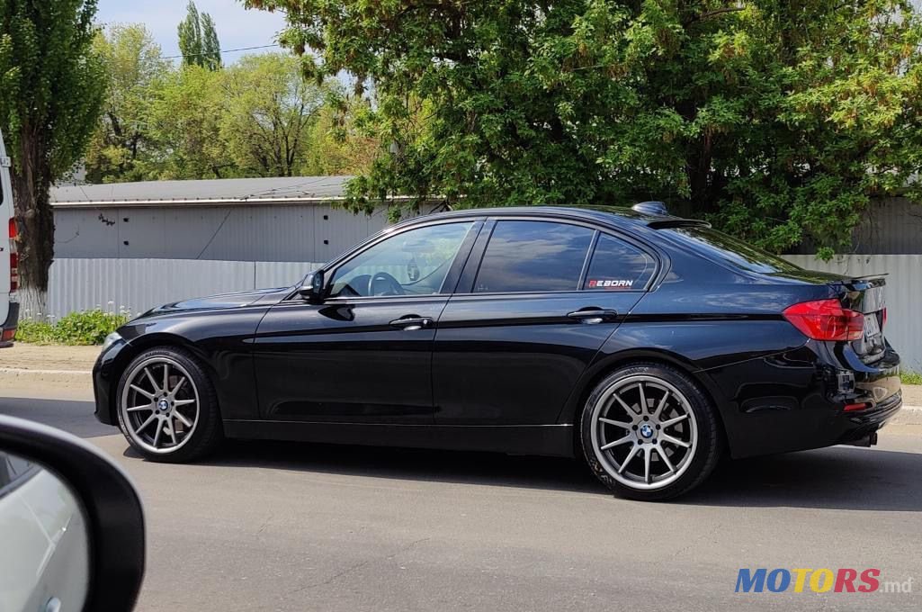 2016' BMW 3 Series photo #3