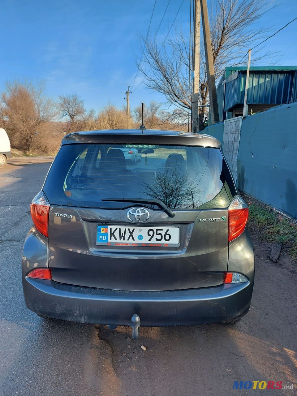 2012' Toyota Verso-S photo #5