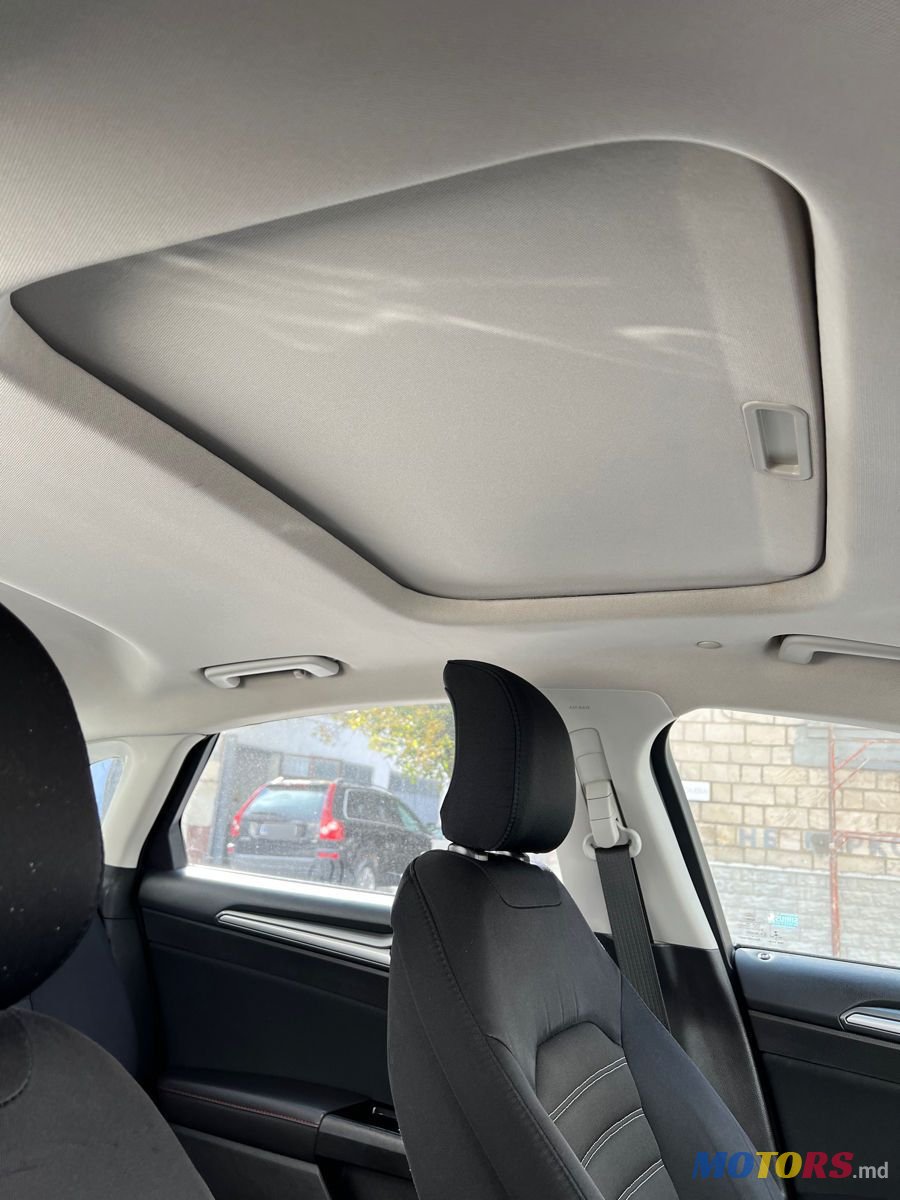 2016' Ford Fusion photo #5