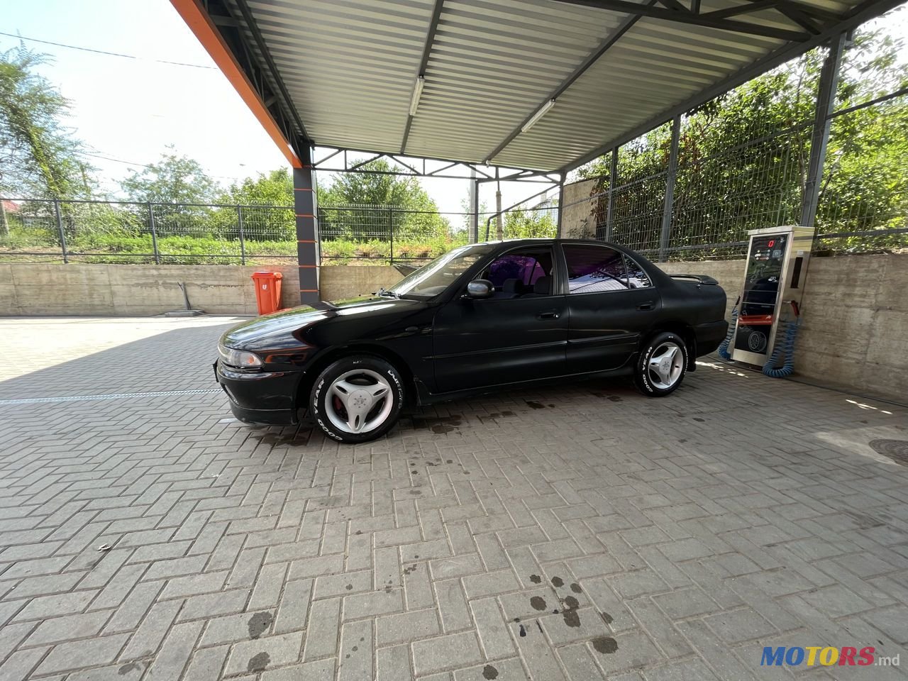 1994' Mitsubishi Galant photo #1