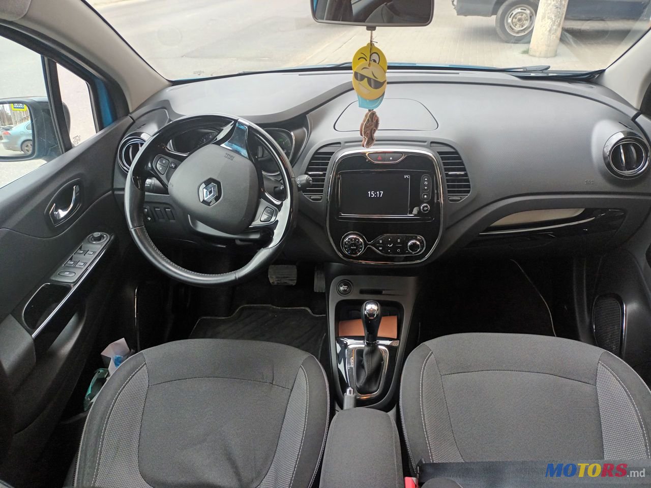 2015' Renault Captur photo #6