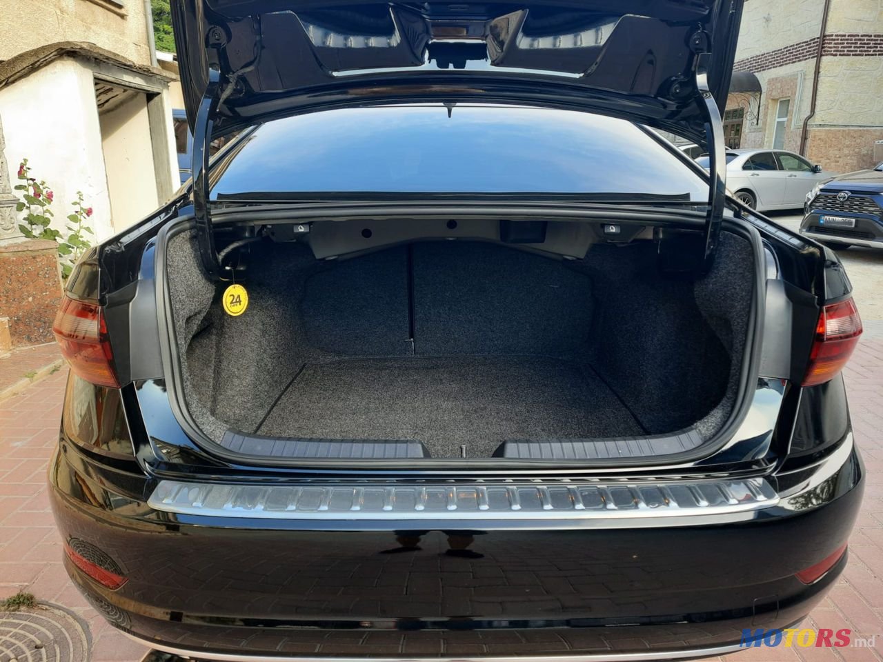 2019' Volkswagen Jetta photo #5