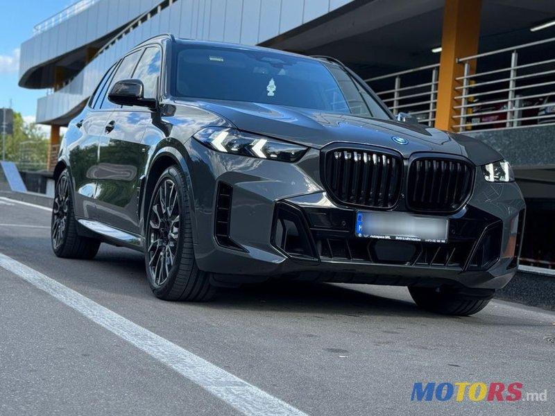 2023' BMW X5 photo #6