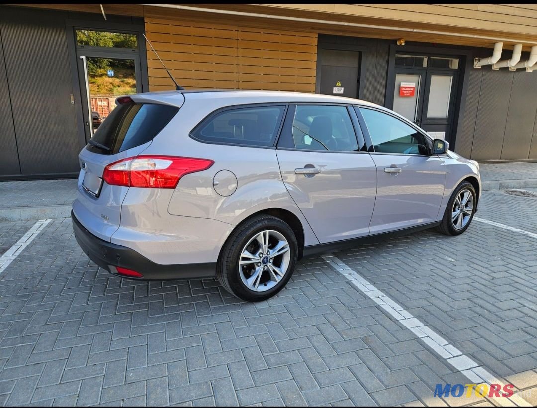 2013' Ford Focus photo #3