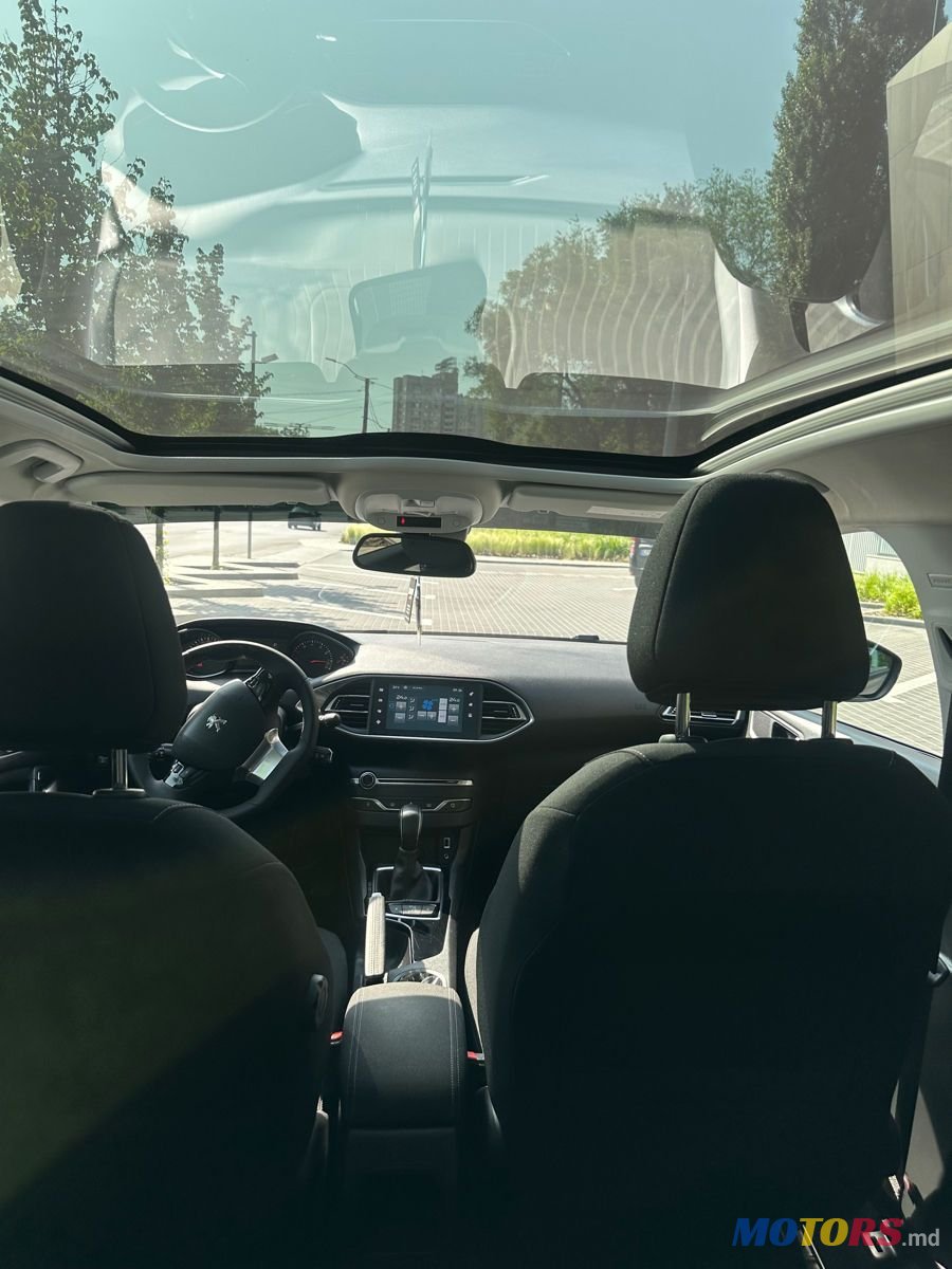 2017' Peugeot 308 photo #3
