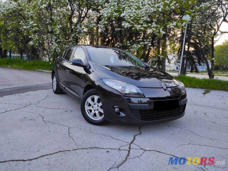 2009' Renault Megane photo #3