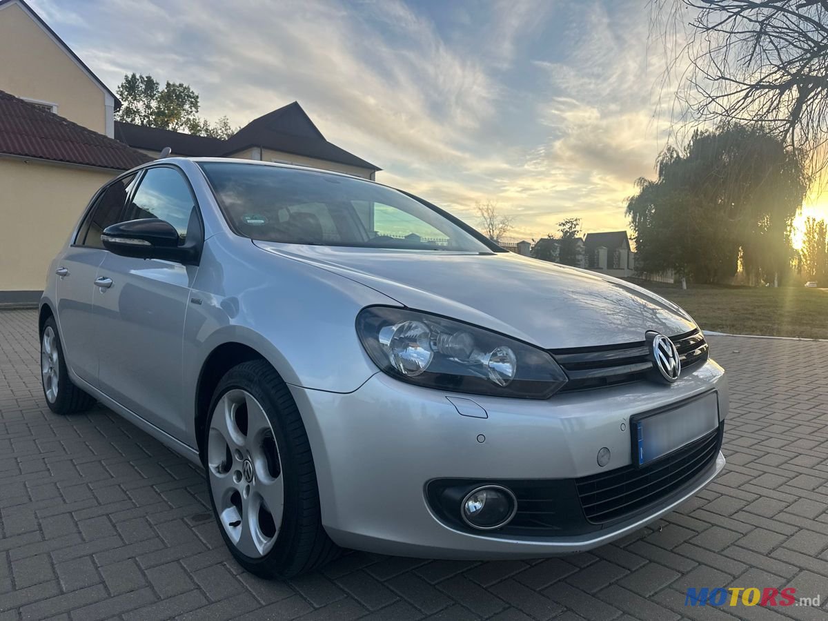 2012' Volkswagen Golf photo #5