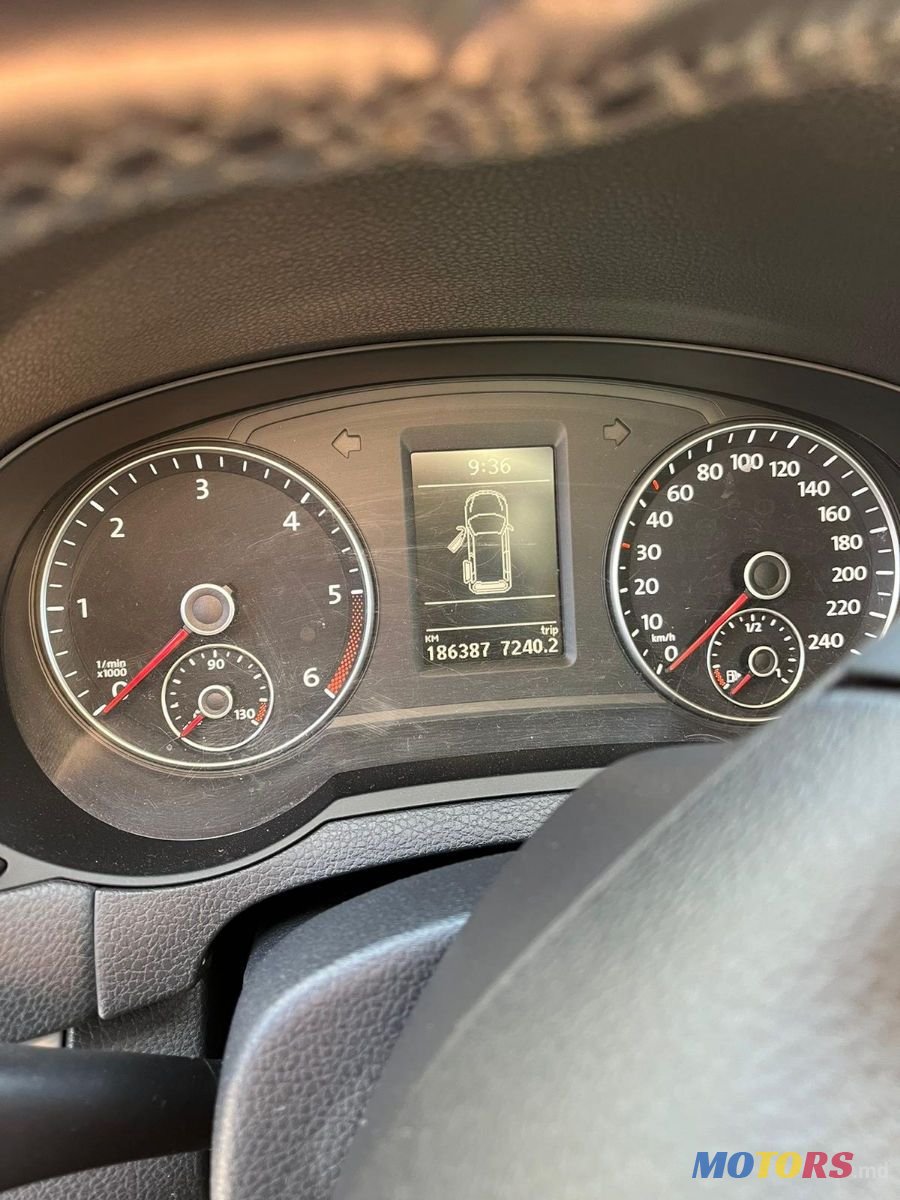 2012' Volkswagen Sharan photo #2