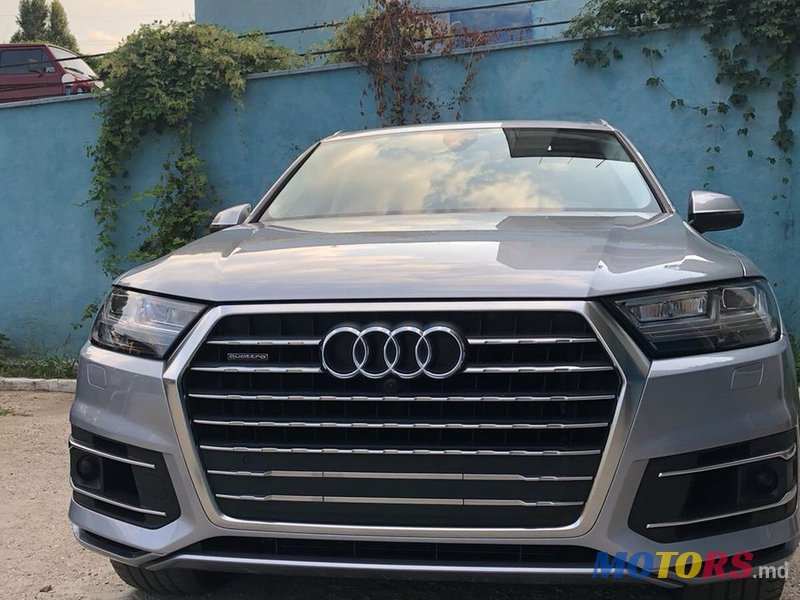 2015' Audi Q7 photo #3