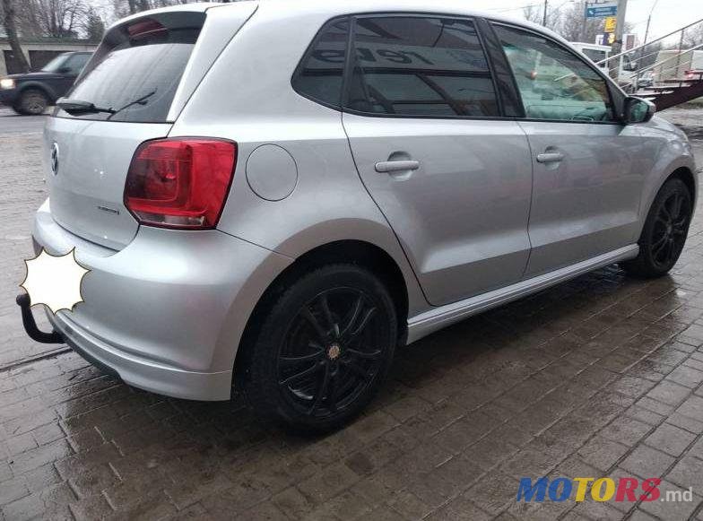 2010' Volkswagen Polo photo #4