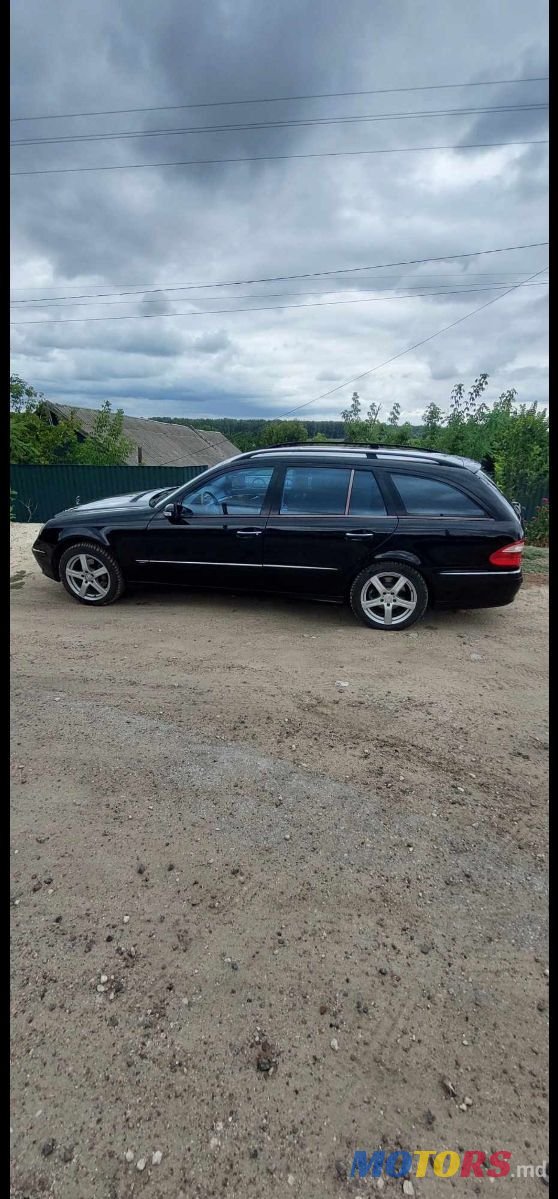 2003' Mercedes-Benz E-Class photo #2