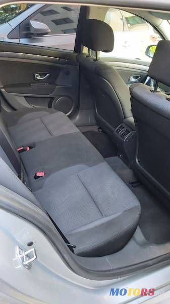 2009' Renault Laguna photo #5