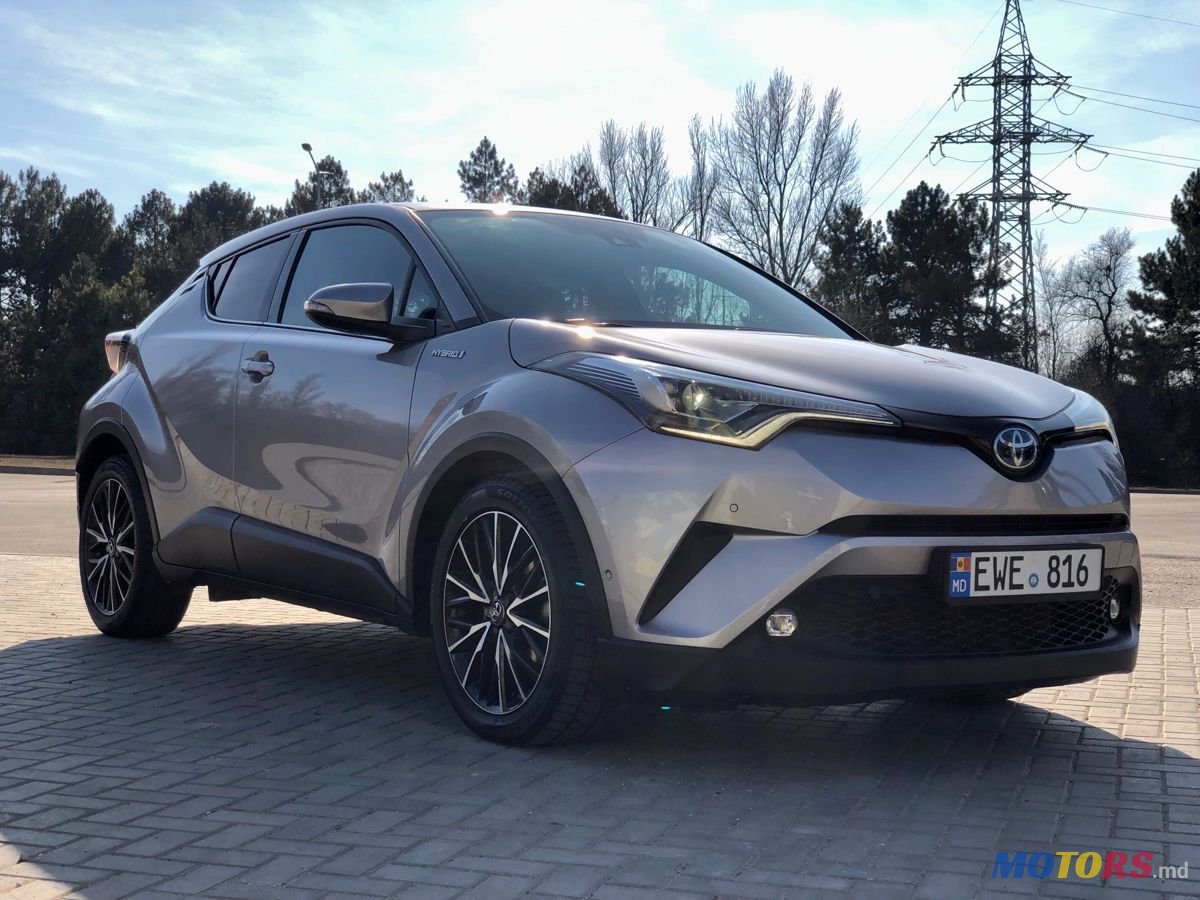 2018' Toyota C-HR photo #3
