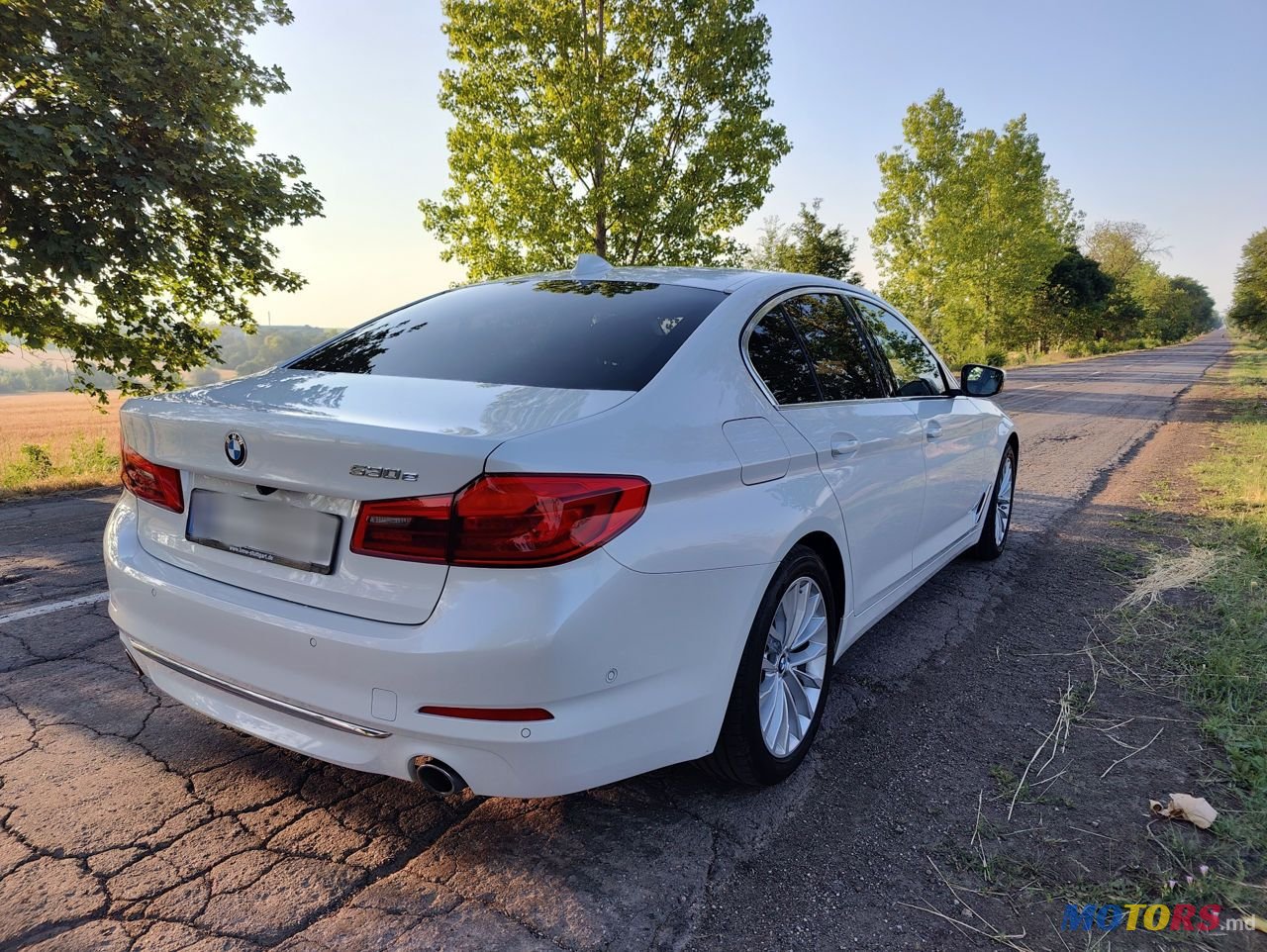 2019' BMW 5 Series photo #4