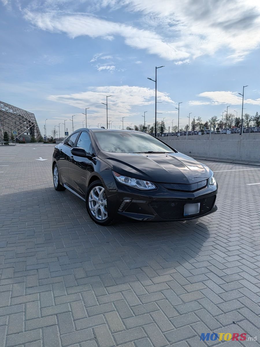 2016' Chevrolet Volt photo #1