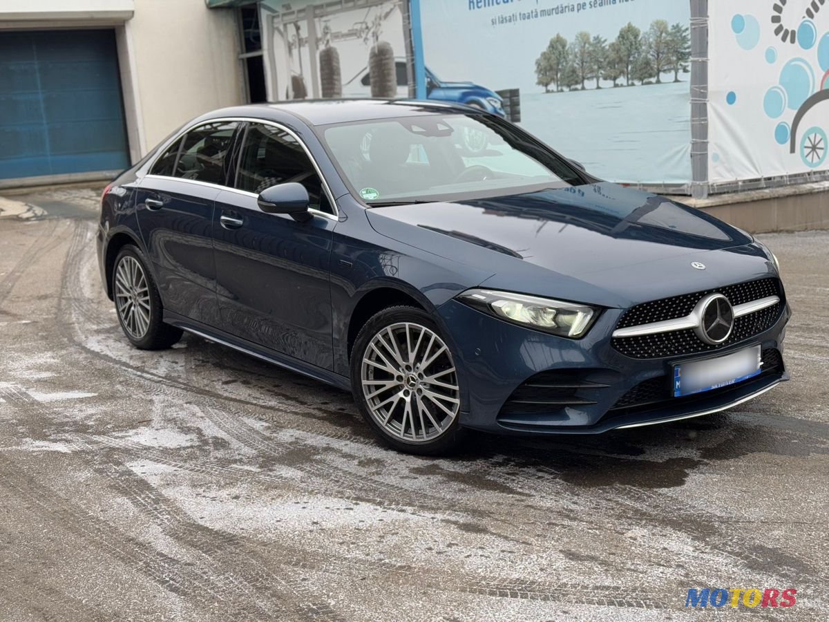 2020' Mercedes-Benz A-Class photo #1