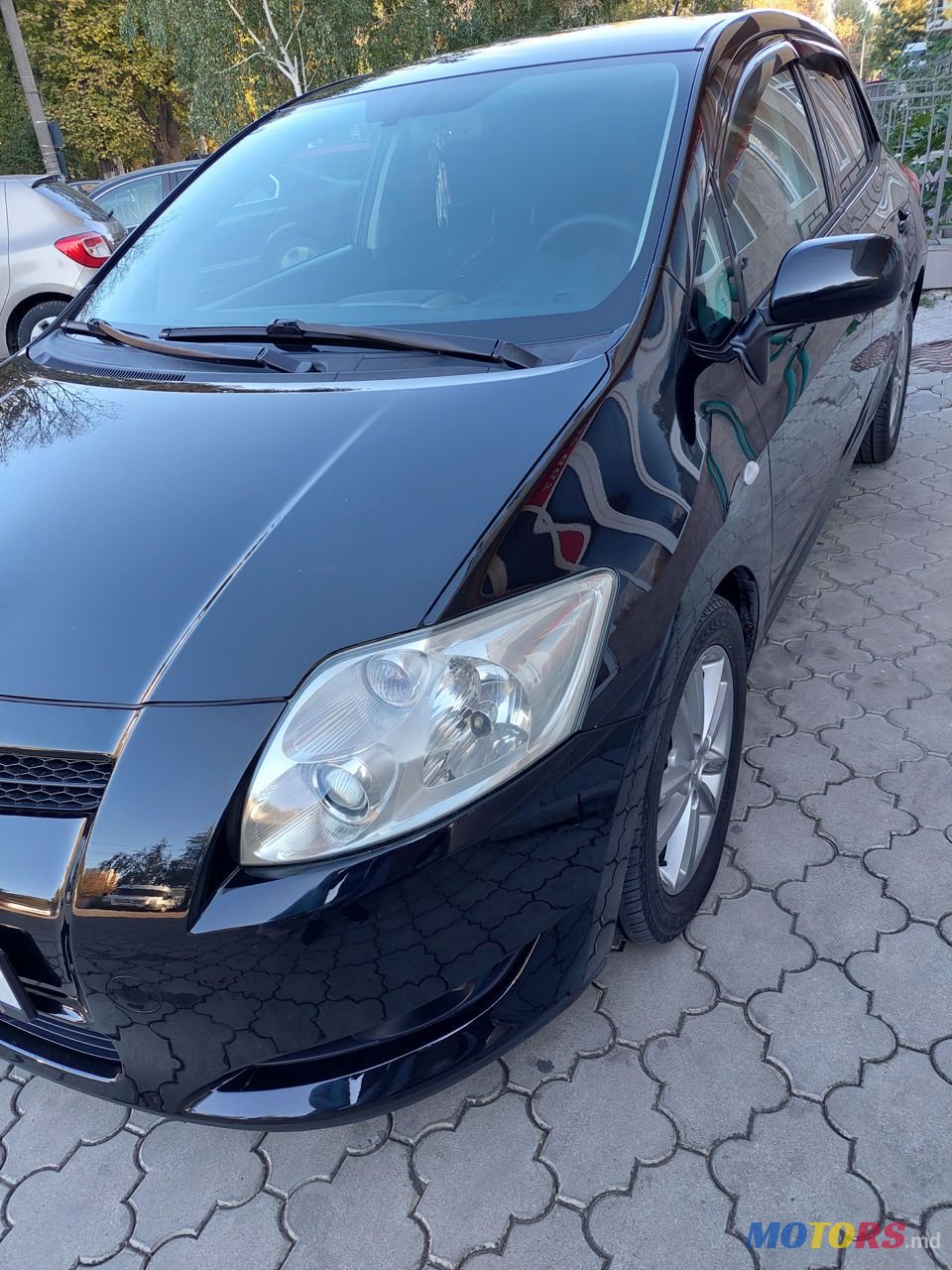 2007' Toyota Auris photo #6