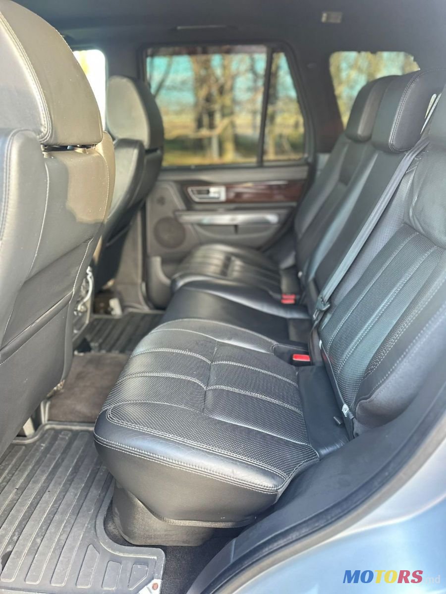 2010' Land Rover Range Rover Sport photo #4