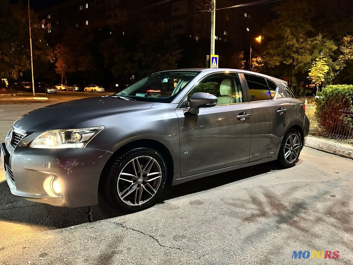 2011' Lexus Ct Series photo #2