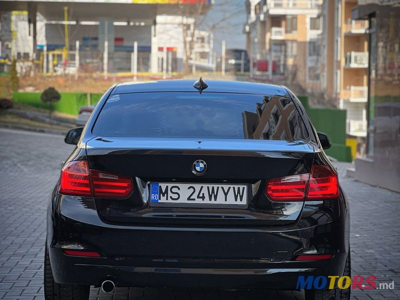 2012' BMW 3 Series photo #6