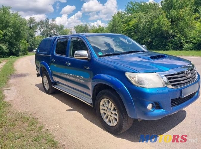 2015' Toyota Hilux photo #6