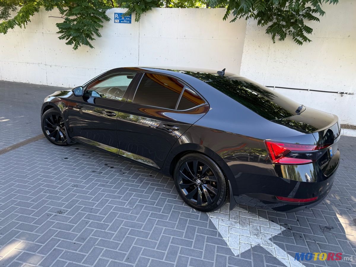 2019' Skoda Superb photo #4