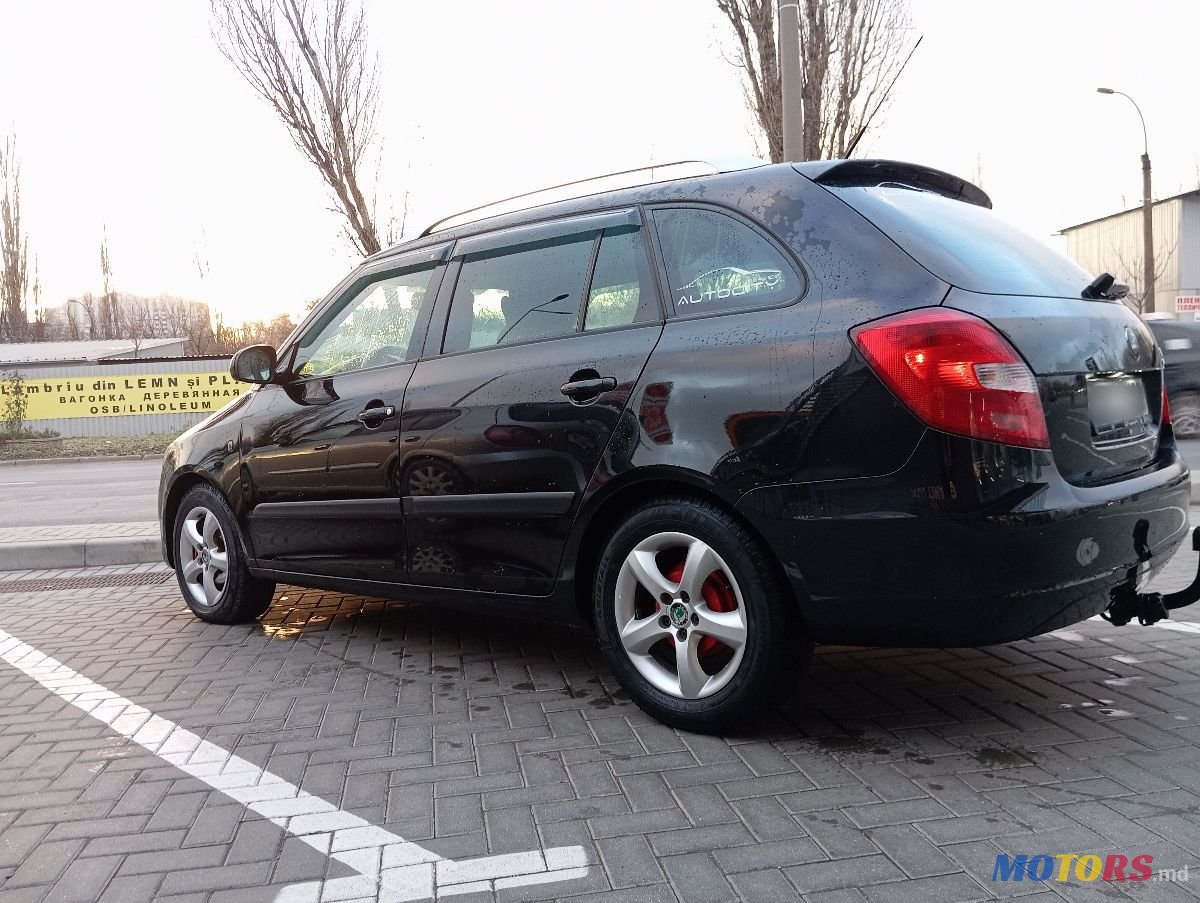2010' Skoda Fabia photo #3