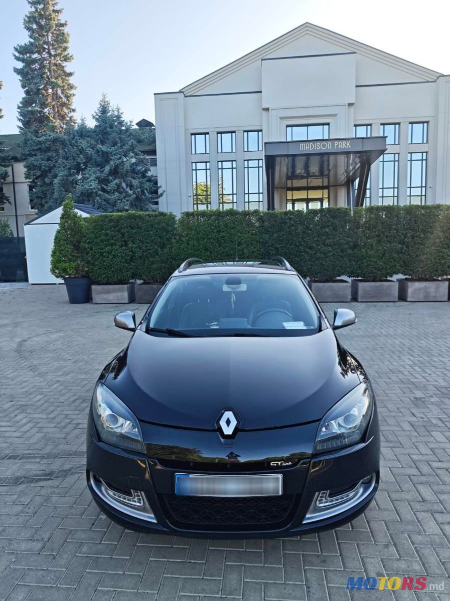 2012' Renault Megane photo #6