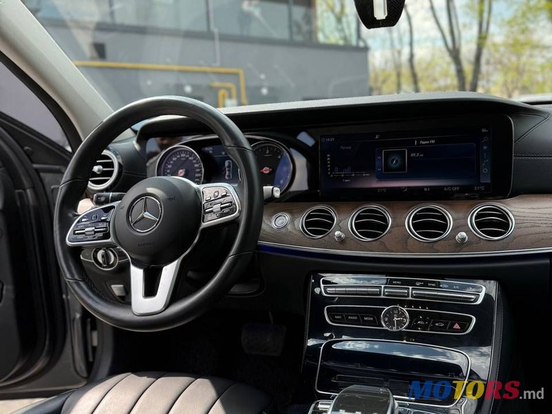 2019' Mercedes-Benz E-Class photo #5
