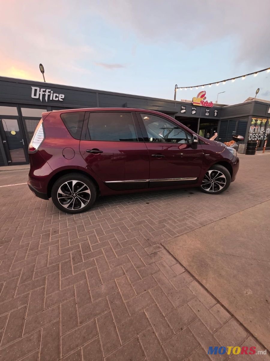 2016' Renault Scenic photo #3