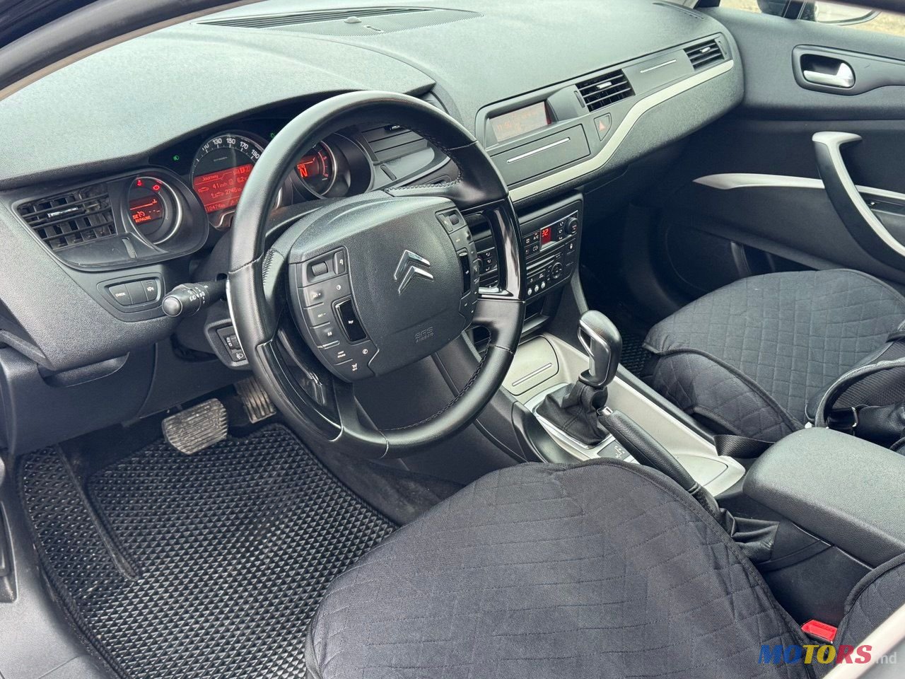 2011' Citroen C5 photo #2