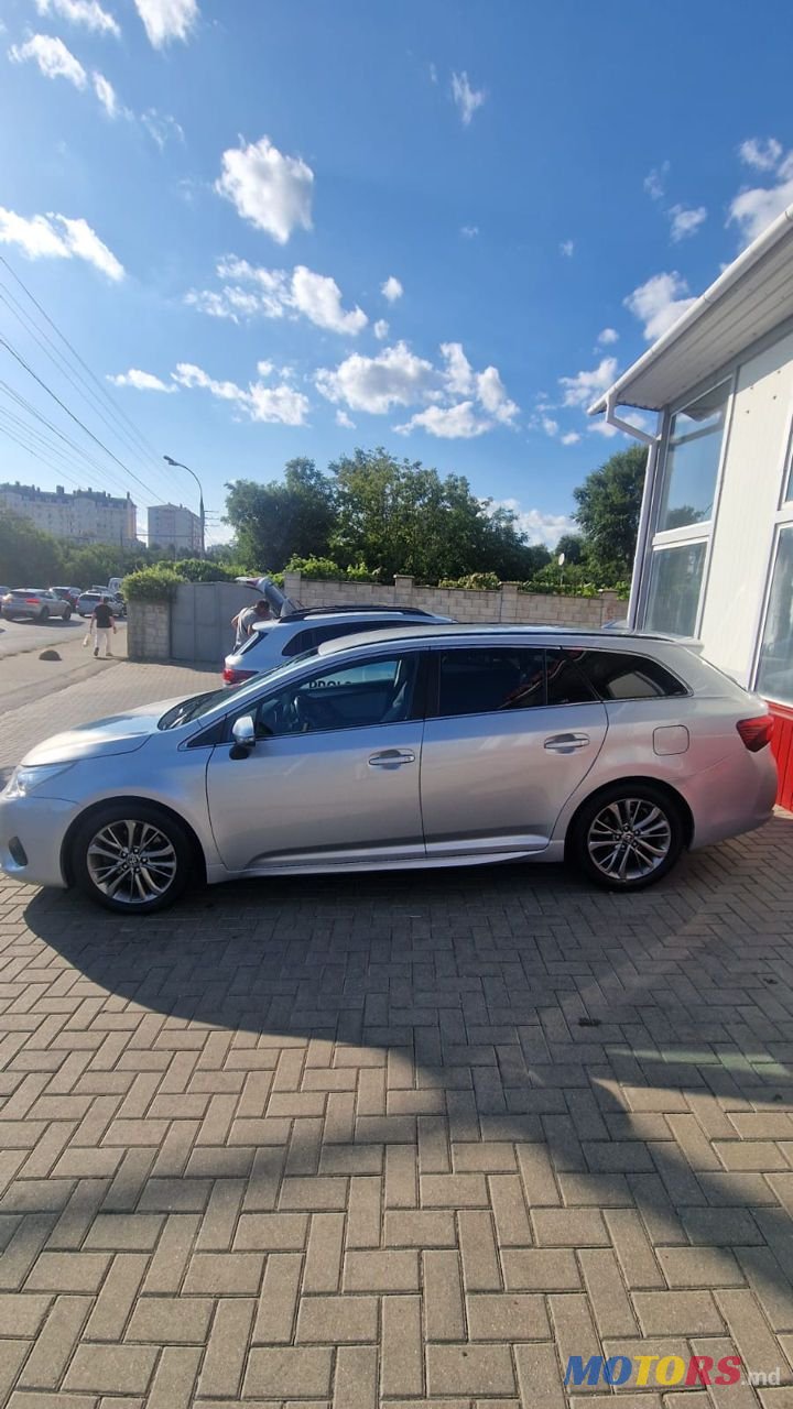 2016' Toyota Avensis photo #3
