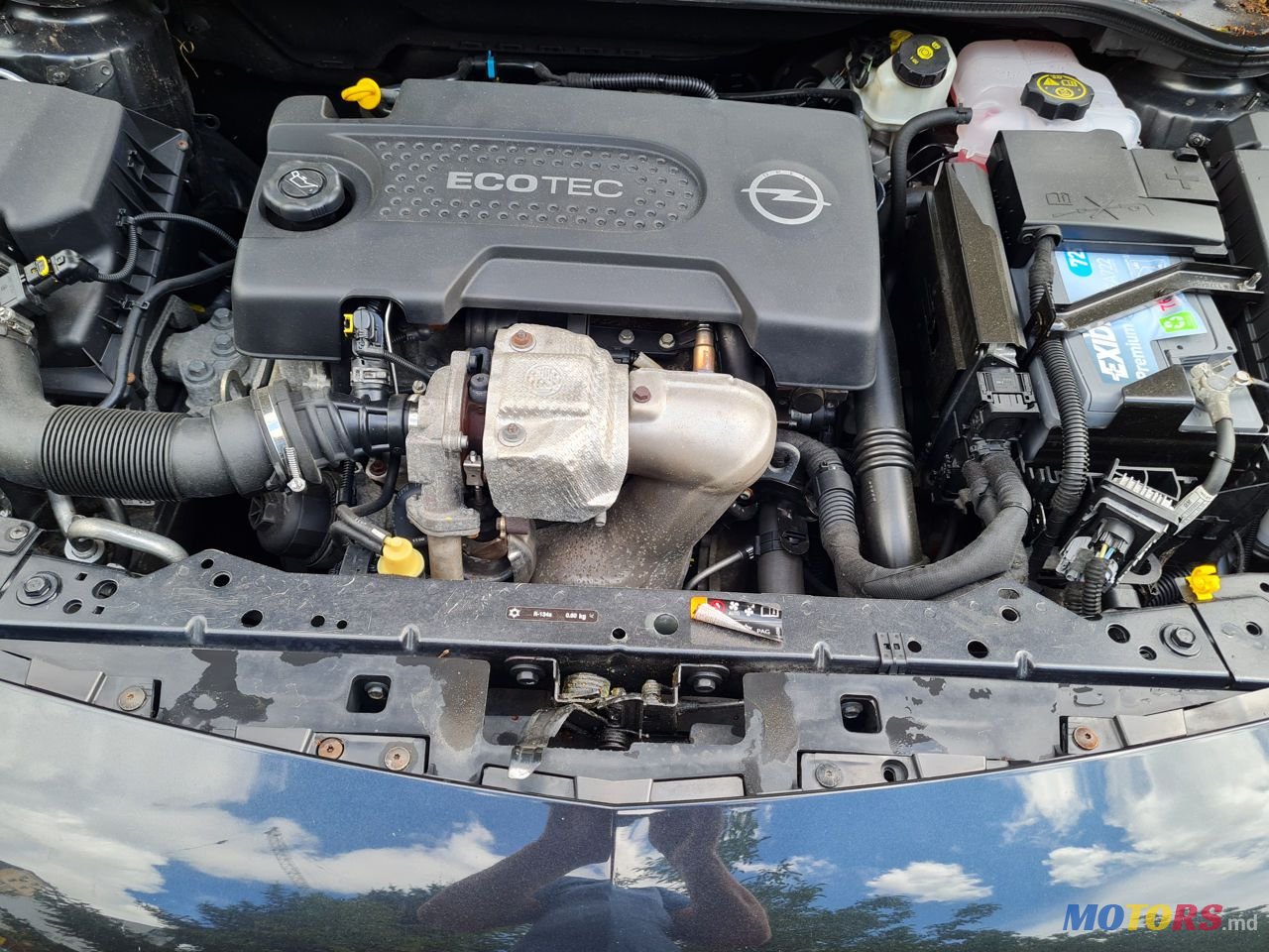 2013' Opel Astra photo #6