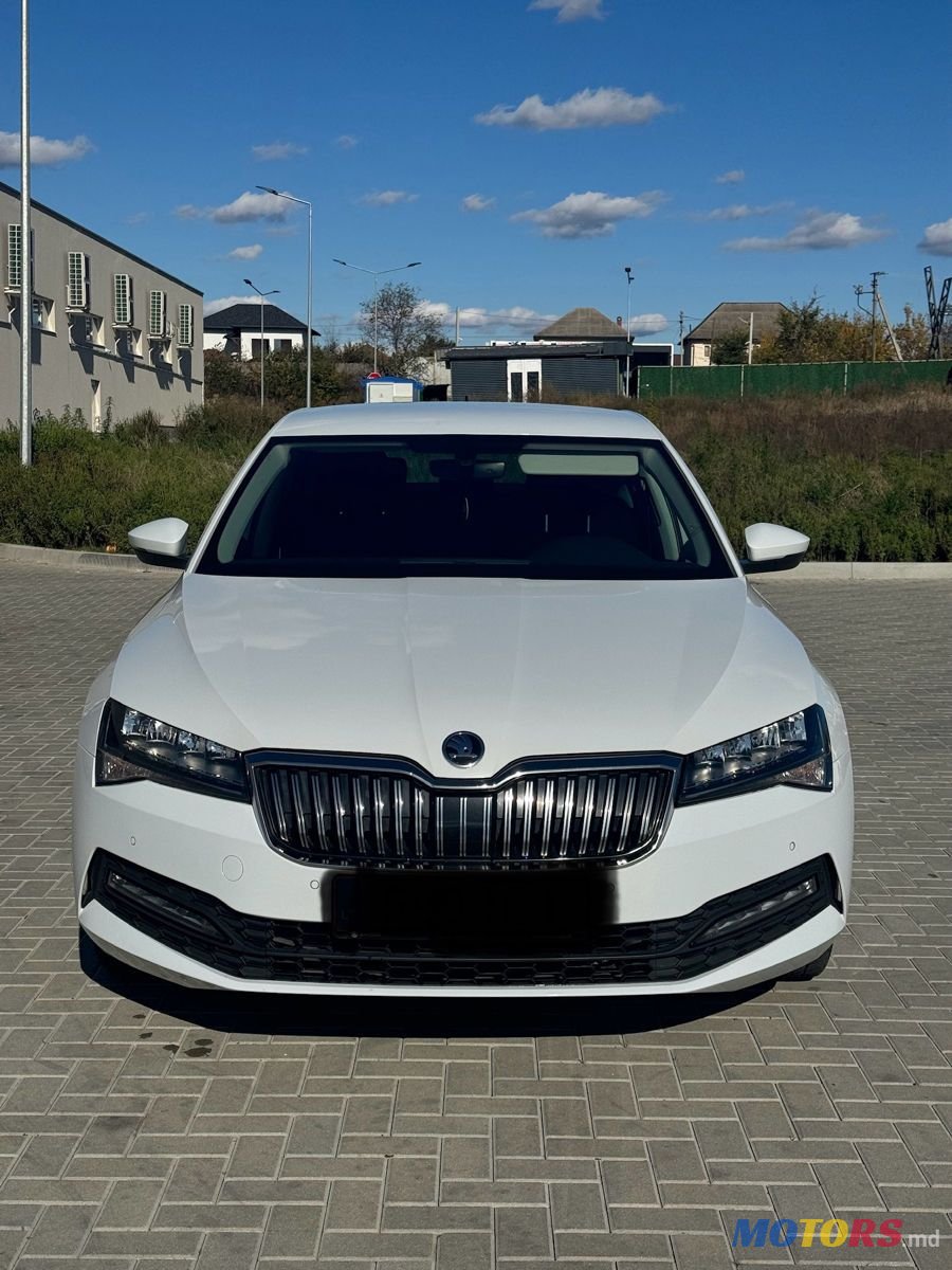 2019' Skoda Superb photo #1