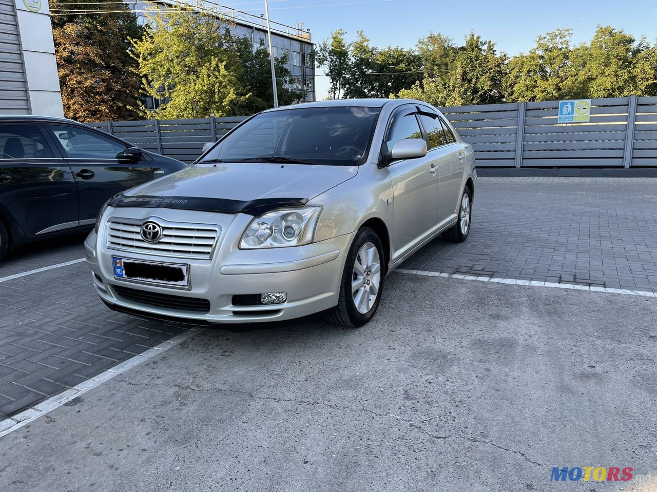 2006' Toyota Avensis photo #2