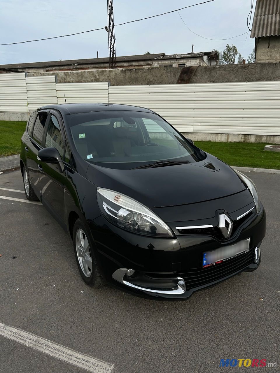 2013' Renault Grand Scenic photo #1