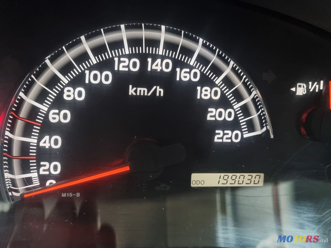 2005' Toyota Avensis Verso photo #4