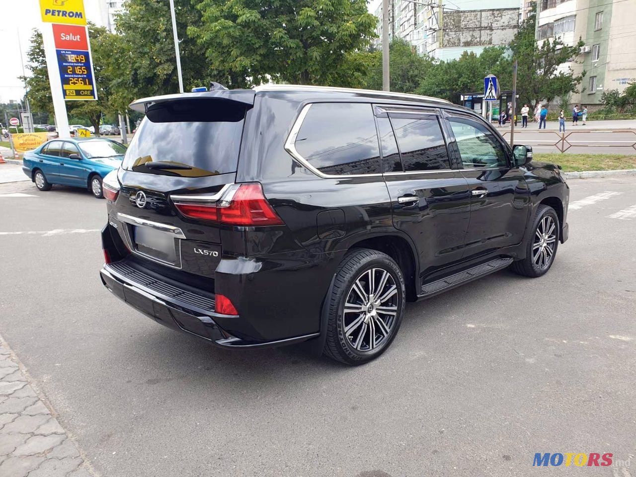 2019' Lexus Lx Series photo #4