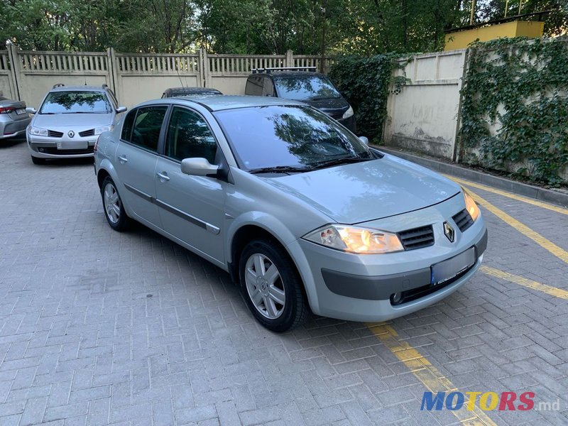 2004' Renault Megane photo #3