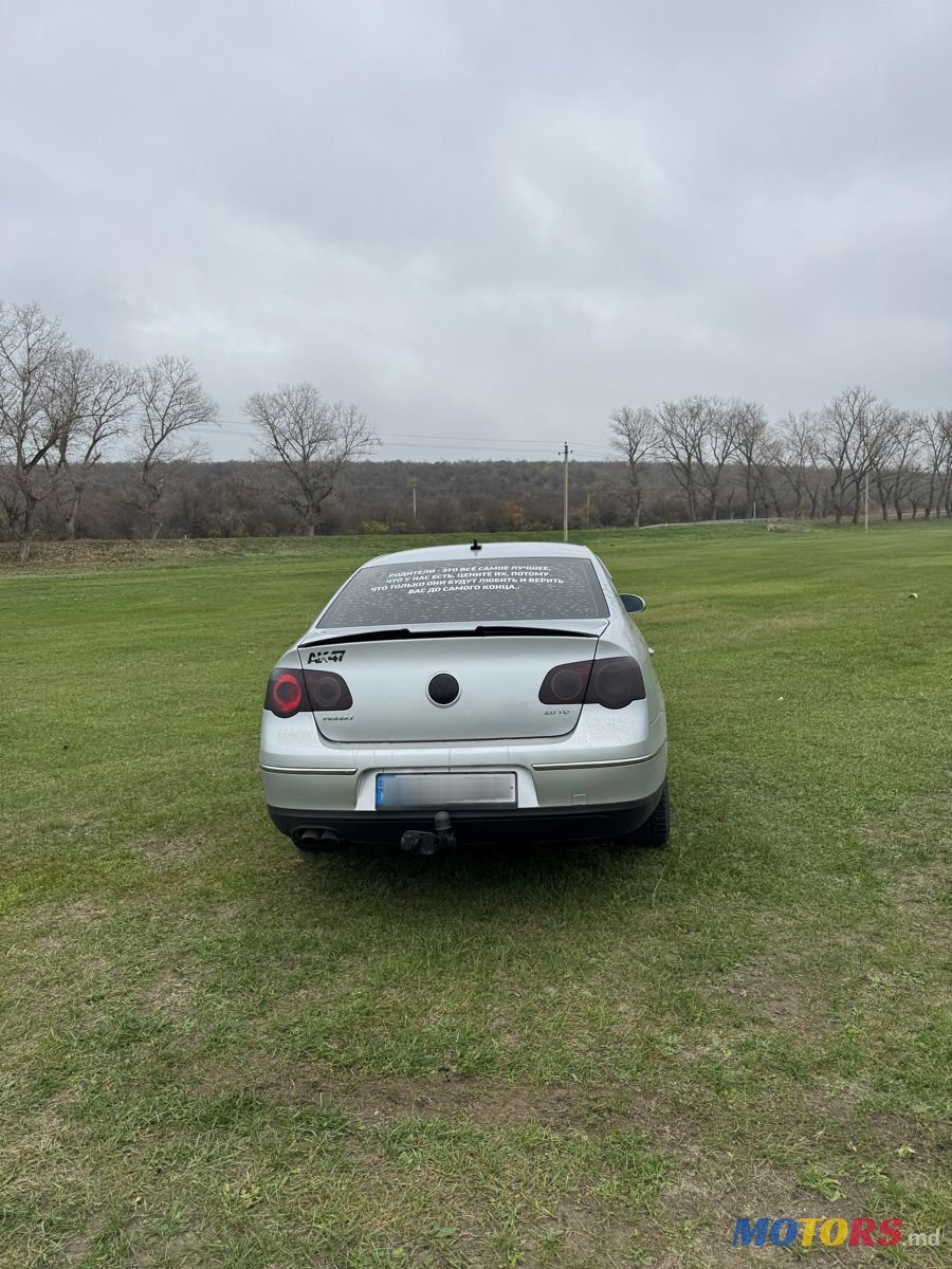 2006' Volkswagen Passat photo #2