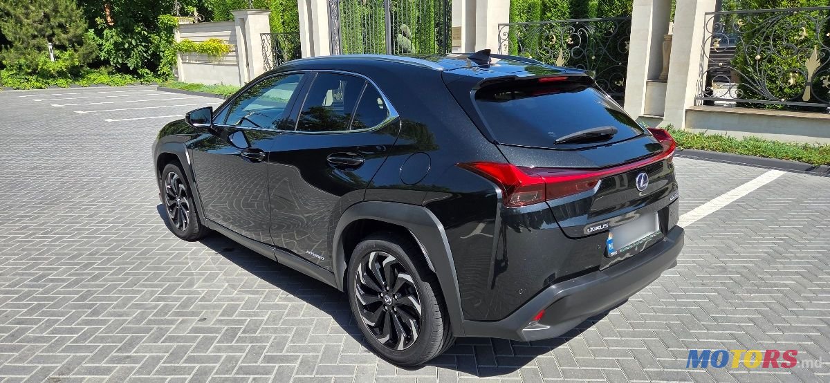 2019' Lexus UX photo #6