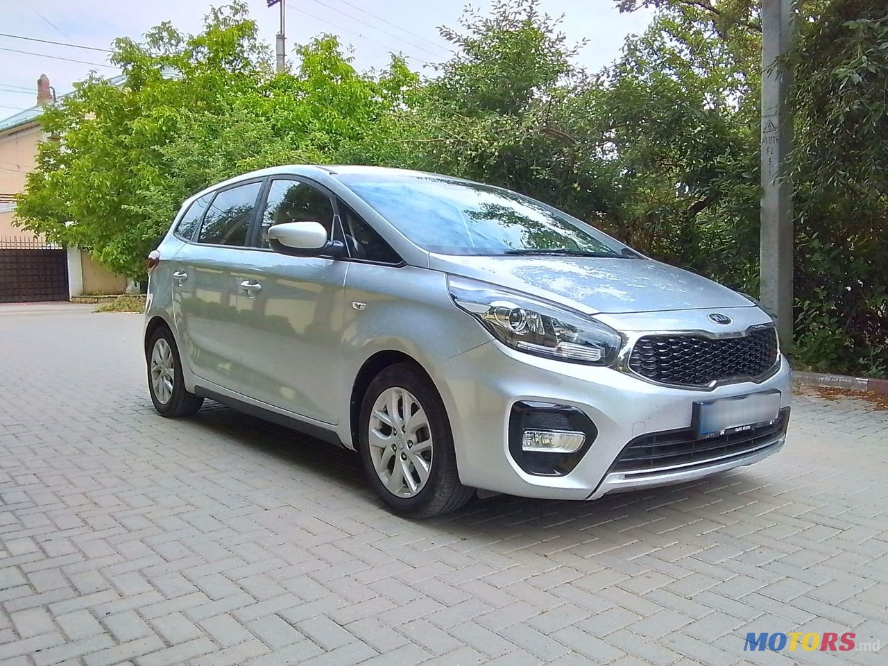 2016' Kia Carens photo #5