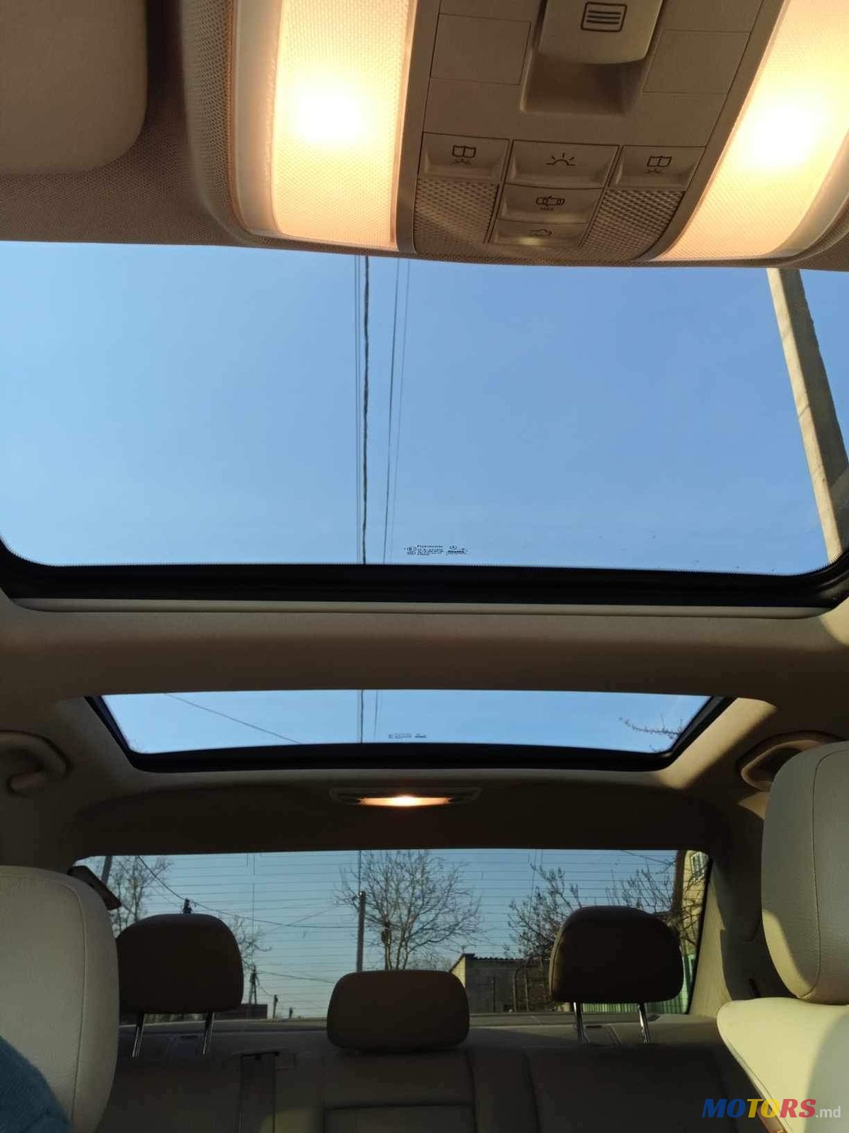 2010' Mercedes-Benz photo #1