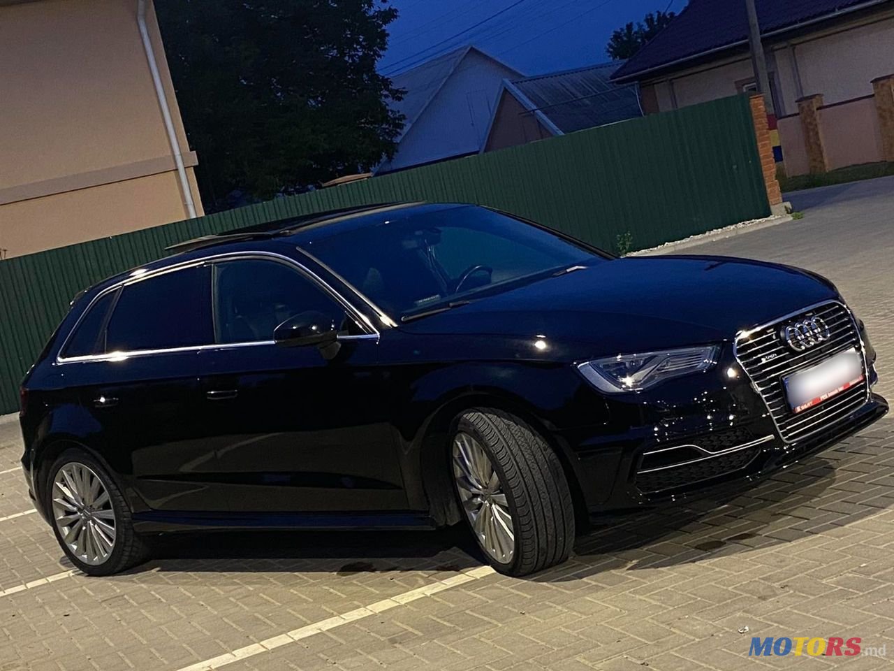 2016' Audi A3 E-Tron photo #1