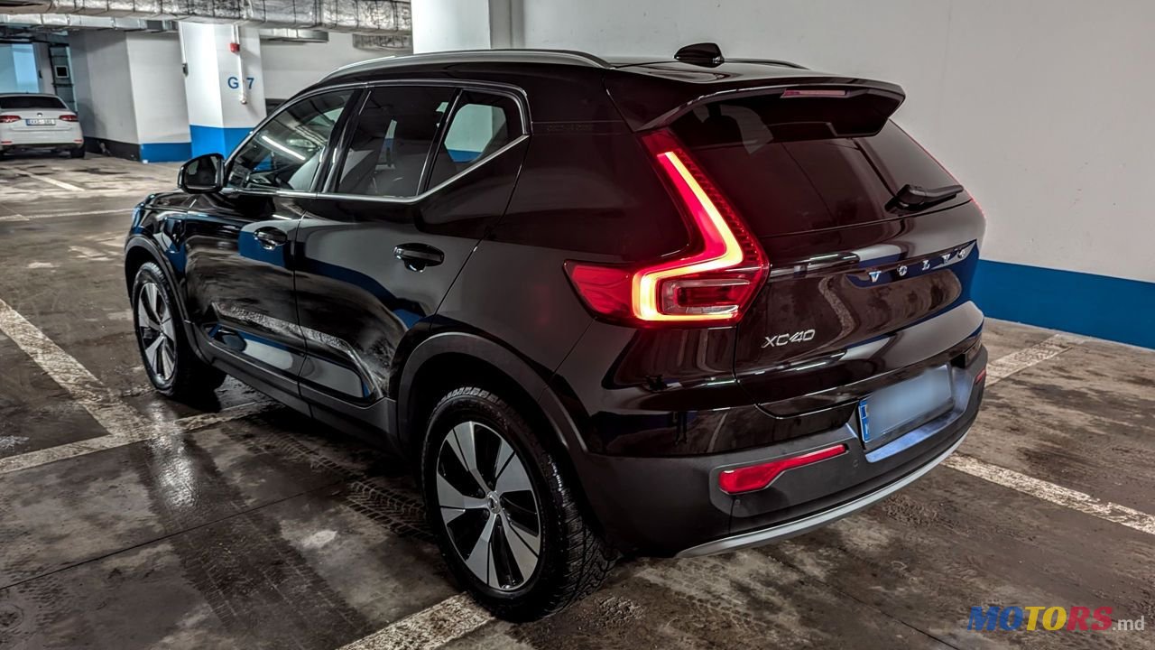 2022' Volvo XC40 photo #4