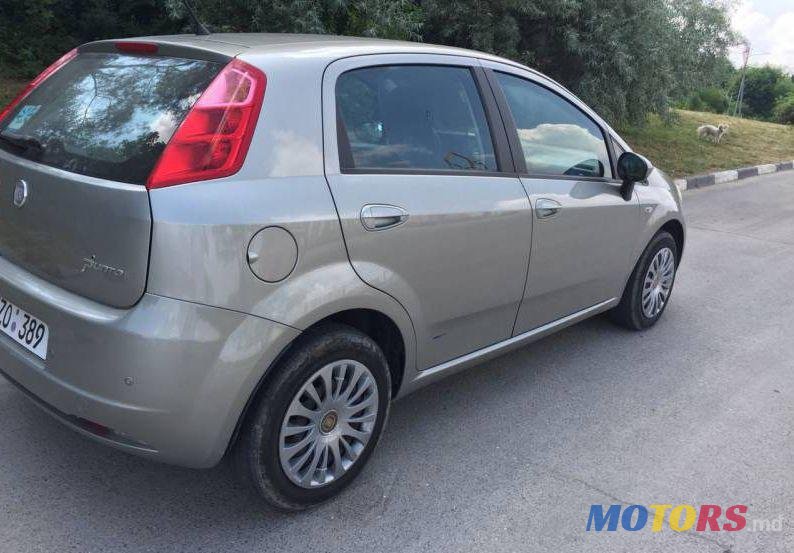 2008' Fiat Grande Punto photo #2