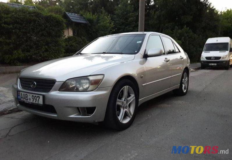 1999' Lexus IS photo #1