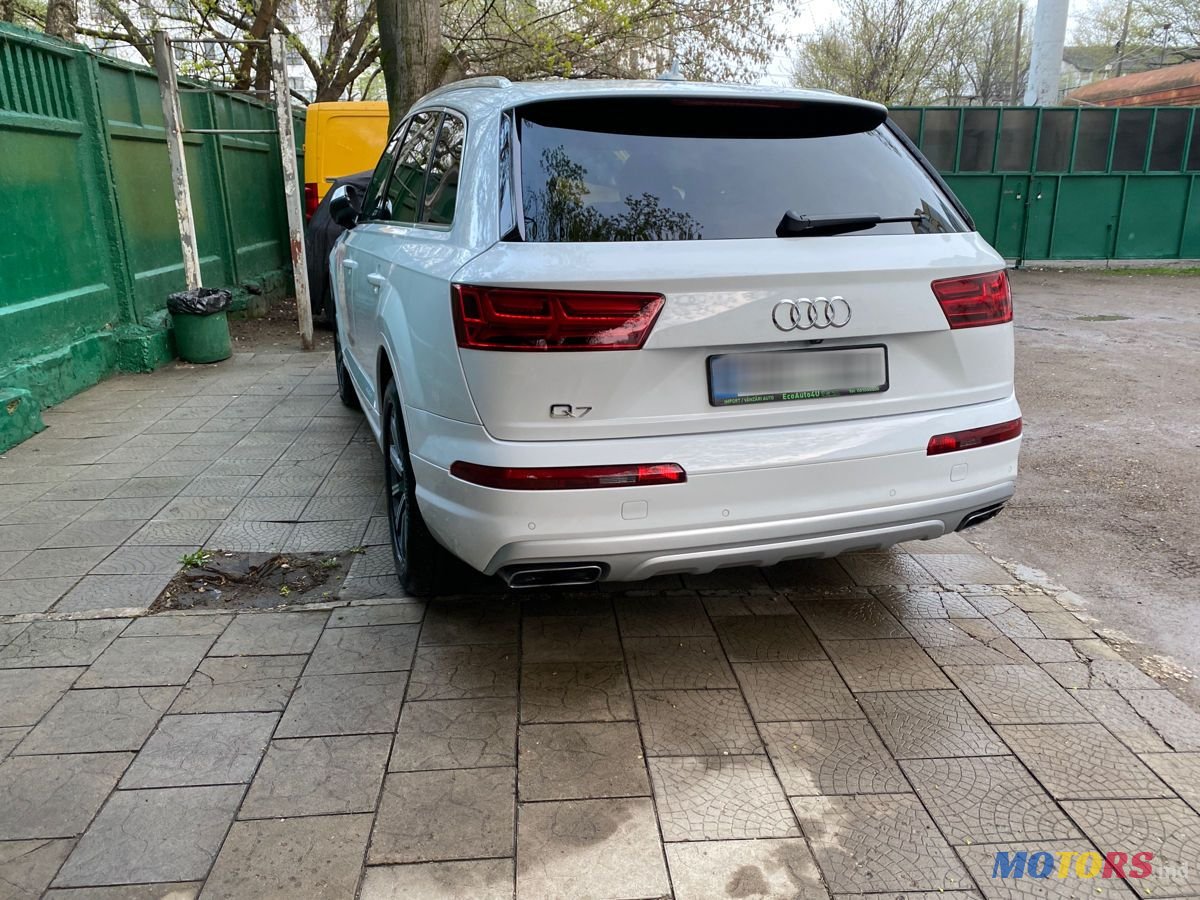 2018' Audi Q7 photo #5