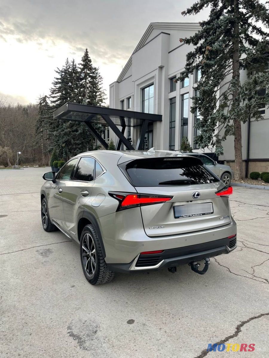 2020' Lexus Nx Series photo #2