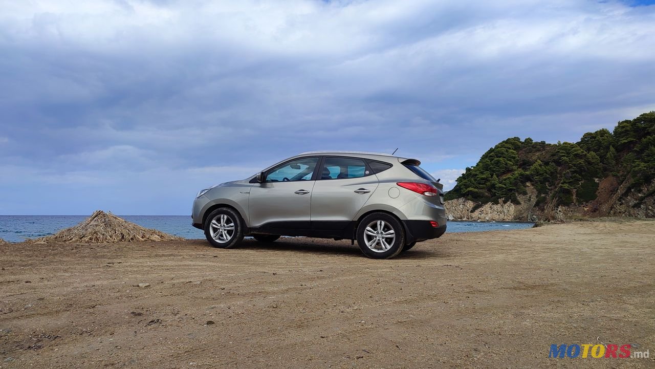 2012' Hyundai Tucson photo #2
